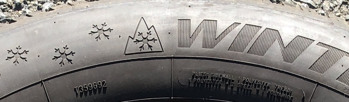 Oznaczenia opon zimowych - płatek śniegu i górskie